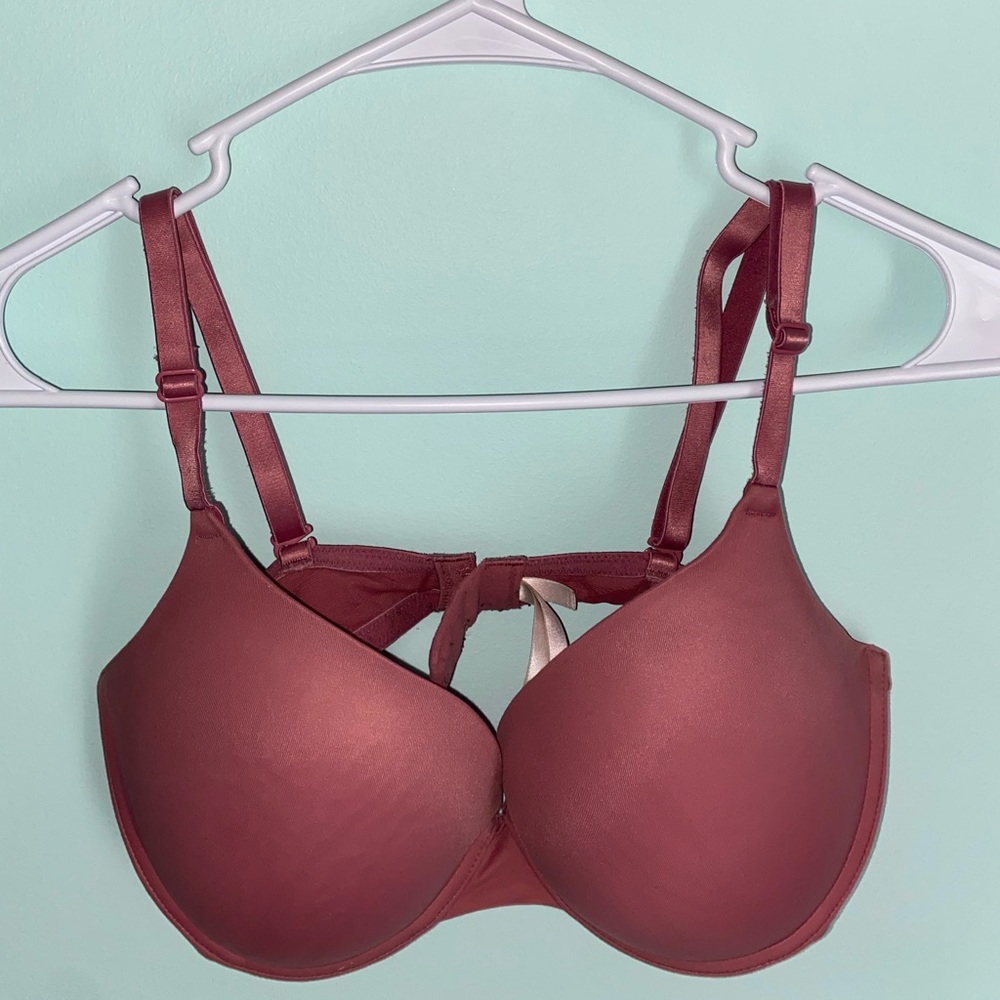 VS Pink Wear Everywhere push-up